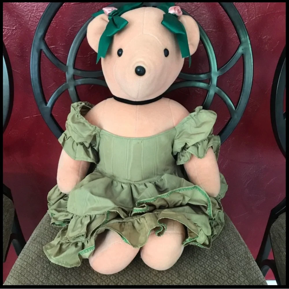 Scarlett O'Beara II North American Bear Company - Picture 11 of 11
